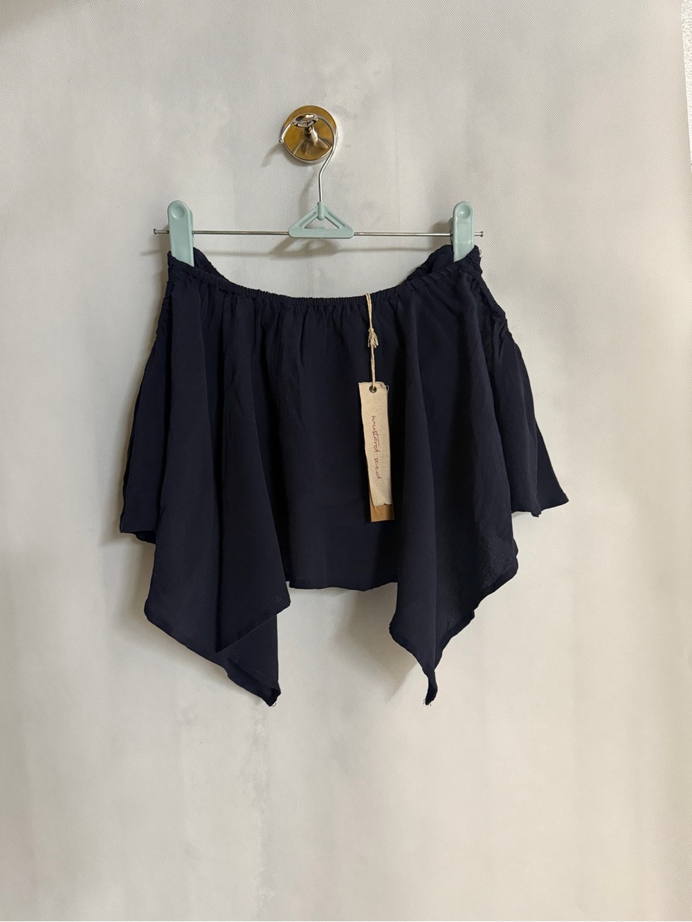 Mustard Seed NWT Navy Open Shoulder Flowy Crop Top Size M